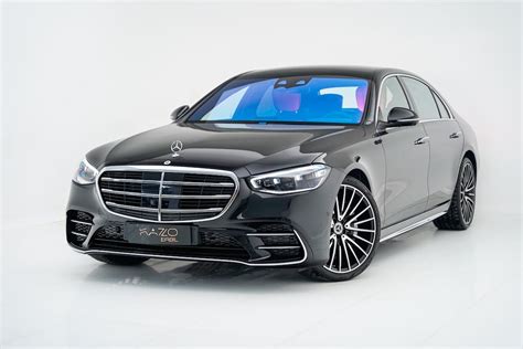 Black Mercedes S Class · Free Stock Photo