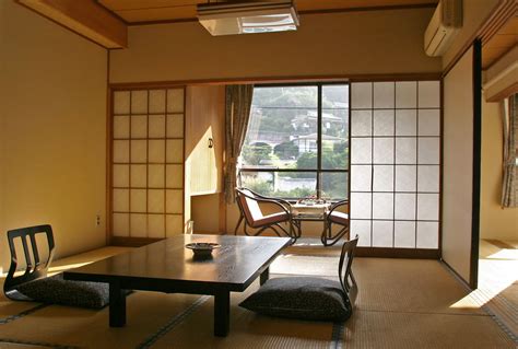 Osaka Ryokan - Inside Osaka