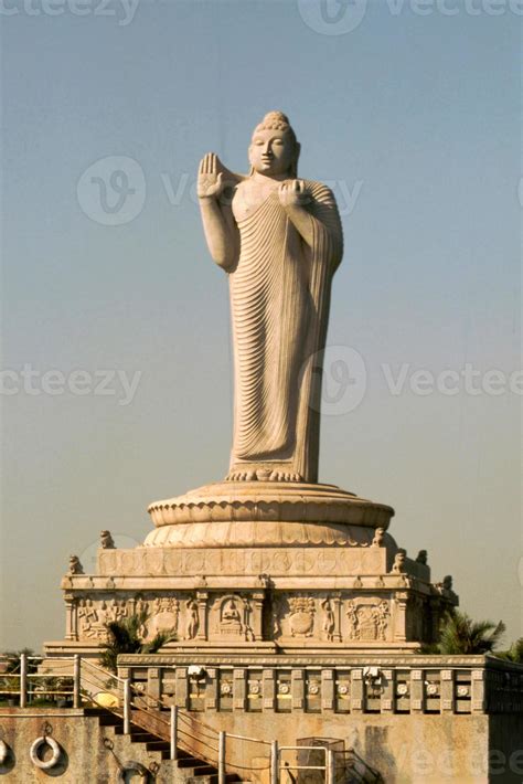 Statue of Buddha, Hussain Sagar Lake, Hyderabad, Andhra Pradesh, India, Asia 5288007 Stock Photo ...