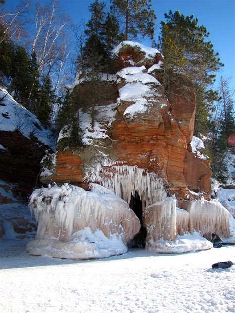 great lakes ice caves | For the first time in 5 years the ice caves have emerged near Bayfield ...