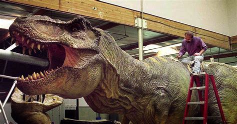 Jurassic Park T-Rex - Skinning an Animatronic Dinosaur Behind-the-Scenes at Stan Winston Studio ...