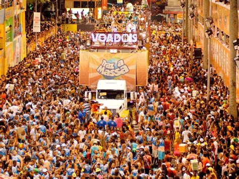 The Contagious Salvador Carnival and the Difference for the Rio’s Carnival - Soul Brasil Magazine