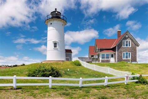 7 Beautiful Lighthouses To Visit On Cape Cod | Cape cod lighting ...