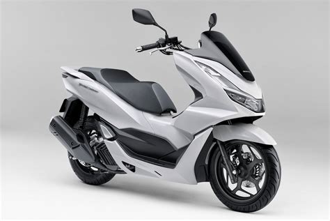 2021 Honda PCX Unveiled; Gets A New Hybrid Model