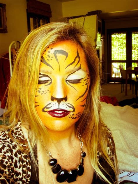 20 Flawssy Halloween Tiger Makeup to Try - Flawssy