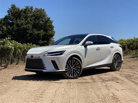 Review: 2023 Lexus RX cuts the luxury crossover in quarters