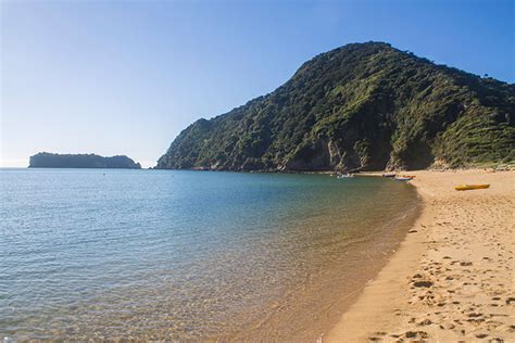 Tata Beach, Golden Bay - See the South Island NZ Travel Blog