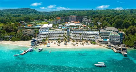 Beaches® Ocho Rios: All-Inclusive Resorts Jamaica [Official]