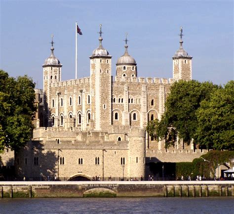 File:Tower of London, Traitors Gate.jpg - Wikipedia, the free encyclopedia