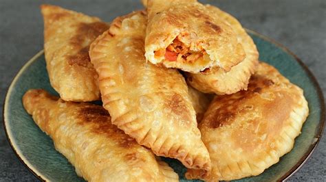 Homemade Pulled Chicken Empanadas | Sauder's Eggs