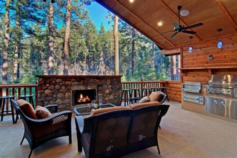 9 Cozy South Lake Tahoe Cabins To Rent For Your Ski Trip!