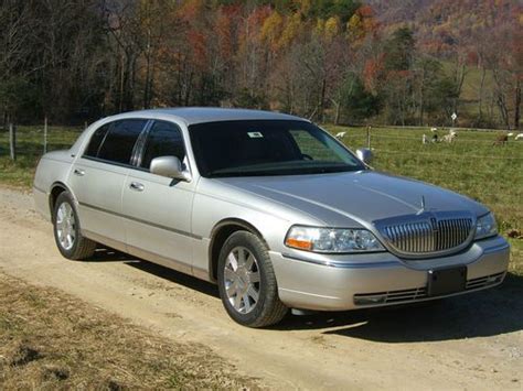 Find used 2003 lincoln Town Car L Series Cartier in Lowgap, North Carolina, United States