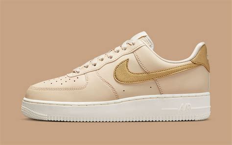 Official Images // Nike Air Force 1 Low "Gold Swoosh" | HOUSE OF HEAT