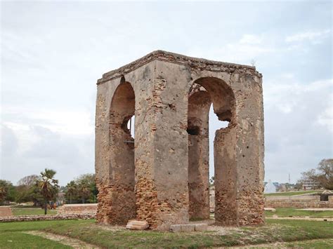 Jaffna Fort | Attractions in Jaffna, Sri Lanka