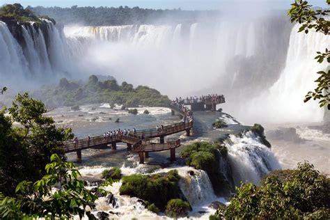 Brave the devil's throat at Iguazú Falls | Rough Guides