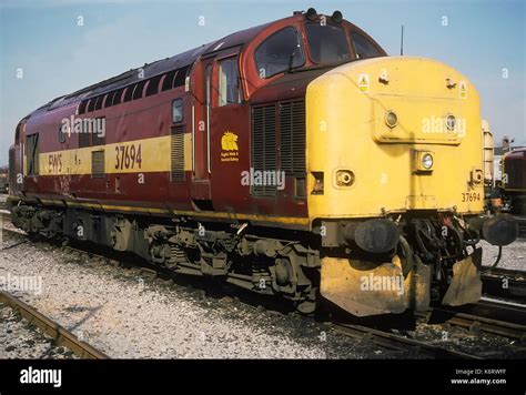 Class 37 locomotive in EWS livery at Eastleigh Depot Stock Photo - Alamy