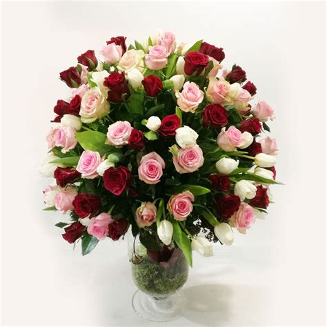 Tulips And Roses Bouquet | WeDeliverGifts