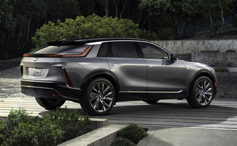 2023 Cadillac Lyriq Pros and Cons: Can It Succeed in the Luxury EV SUV Segment? - autoevolution