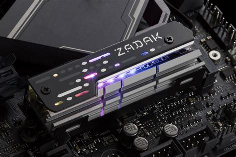 ZADAK 511 Intros MOAB M.2 RGB SSD Heatsink | TechPowerUp