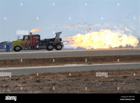 Shockwave jet truck hi-res stock photography and images - Alamy