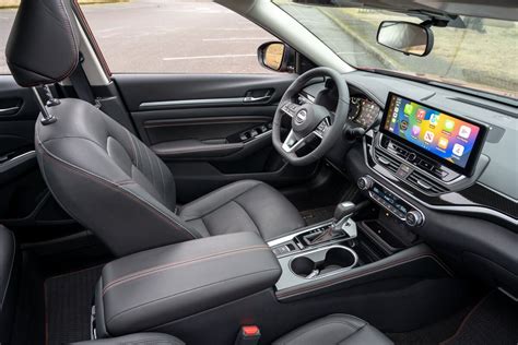 2024 Nissan Altima: 205 Interior Photos | U.S. News