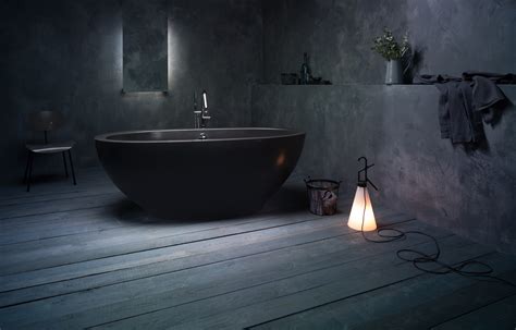 Beautiful in Black – Why Your Bathroom Needs a Black Tub