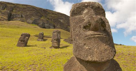 Easter Island Heads: Famous moai statues slowly fading away - 60 ...