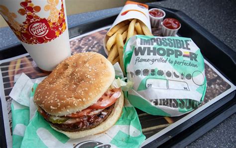 Burger King Impossible Burger Taste Test: Almost Like the Real Thing | Tom's Guide