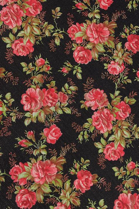 Vintage Pink Roses Wallpaper