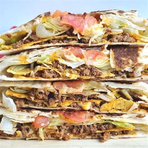 Copycat Taco Bell Crunchwrap Supreme - Everyday Shortcuts