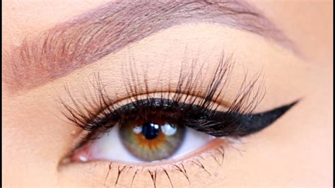 How To Do Angel Wing Eye Makeup How To Winged Eyeliner For Hooded Eyes ...