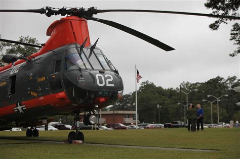 MCAS Cherry Point conducts final DOD H-46 flight > Marine Corps Air Station Cherry Point > MCAS ...