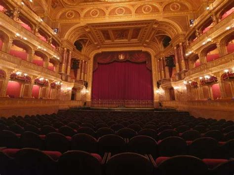 Visiting The Budapest Opera House - Bright Nomad