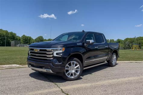 2022 Chevrolet Silverado 1500 High Country Review: Chevy Completes Its Pickup | Cars.com