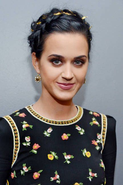 12 Amazing Katy Perry Hairstyles - Pretty Designs