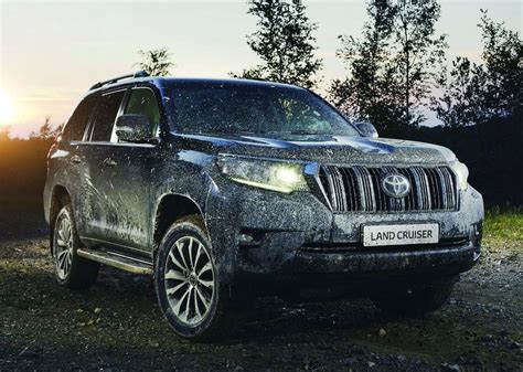 New Toyota Land Cruiser Prado 2023 3 Door 2.7L GXR Photos, Prices And ...