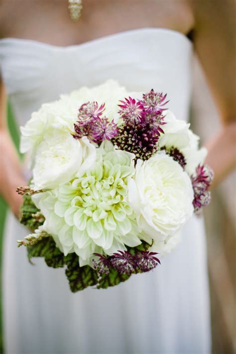 white-dahlia-bouquet - The Sweetest Occasion — The Sweetest Occasion