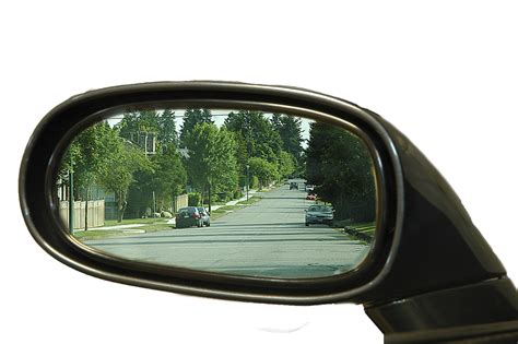 How To Adjust The Side View Mirrors In The Car – BC Driving Blog