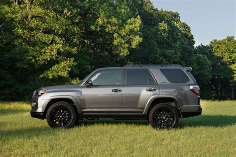 2019 Toyota 4Runner Welcomes Nightshade Edition, TRD Pro Features Fox Shocks - autoevolution