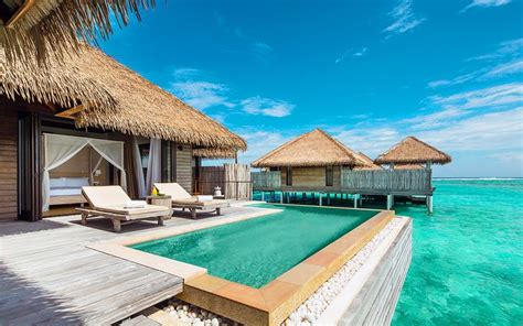 12 Best Overwater Bungalows in the Maldives | PlanetWare