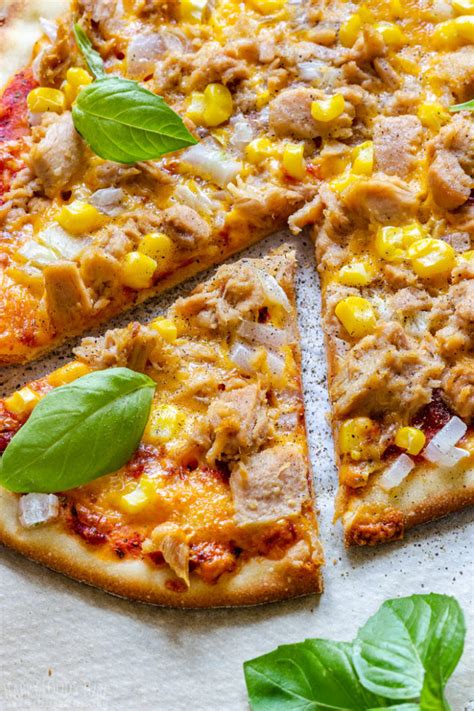 Homemade Tuna Pizza Recipe - Happy Foods Tube