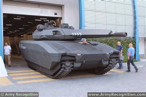 World Defence News: The new Polish PL-01 stealth light tank could enter in service in 2018.