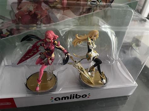 Mythra and Pyra amiibo acquired but… : r/amiibo