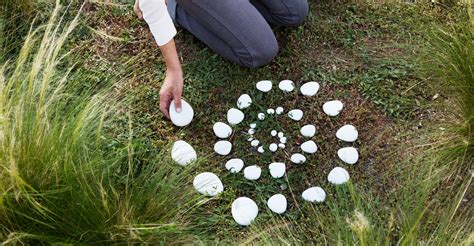 “Parting Stone” Turns Loved Ones' Ashes Into Rocks - SevenPonds BlogSevenPonds Blog