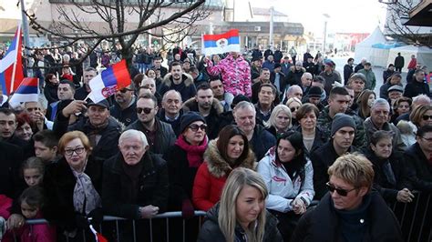 Bosnian Serbs celebrate Statehood Day defying court ban