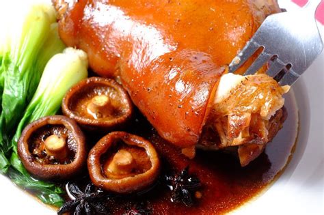 Slow Cooker Braised Pork Hocks | Food For Net | Recipe | Pork hock ...