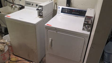 Coin Operated Maytag Washer and GE Dryer - Oahu Auctions