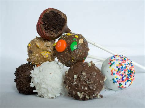 LIL' CAKE LOVER: Cake Pop Flavors