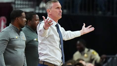 Arizona State coach Bobby Hurley finally signs contract extension