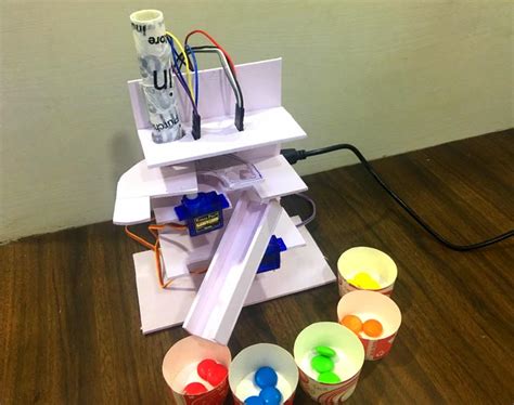 Máquina clasificadora de color basada en arduino de bricolaje con ...